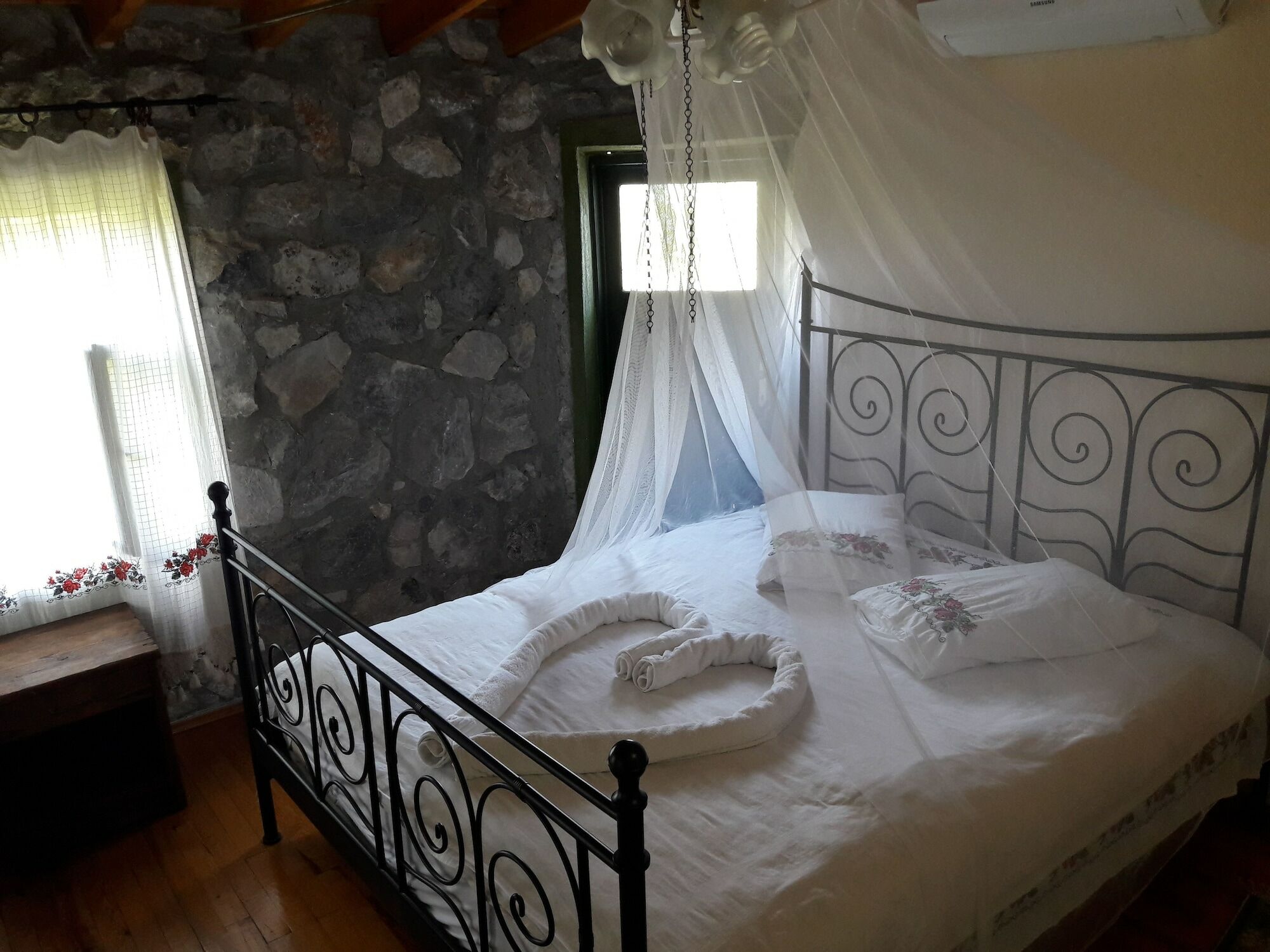 Otantik Tas Ev Bed and Breakfast Dalaman Eksteriør billede